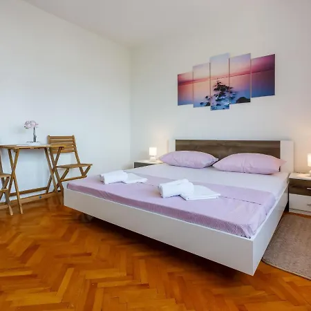 Appartement Tea By Interhome