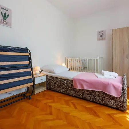 Appartement Tea By Interhome