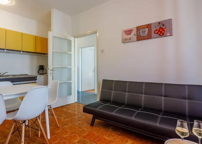 Apartament Tea By Interhome Novi Vinodolski