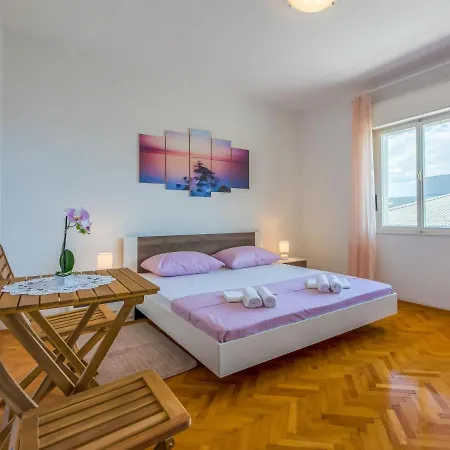 Tea By Interhome * Novi Vinodolski