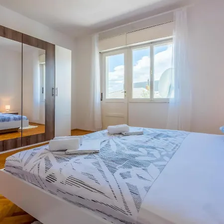 Apartamento Tea By Interhome *